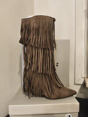 Stivali frange - immagine 6