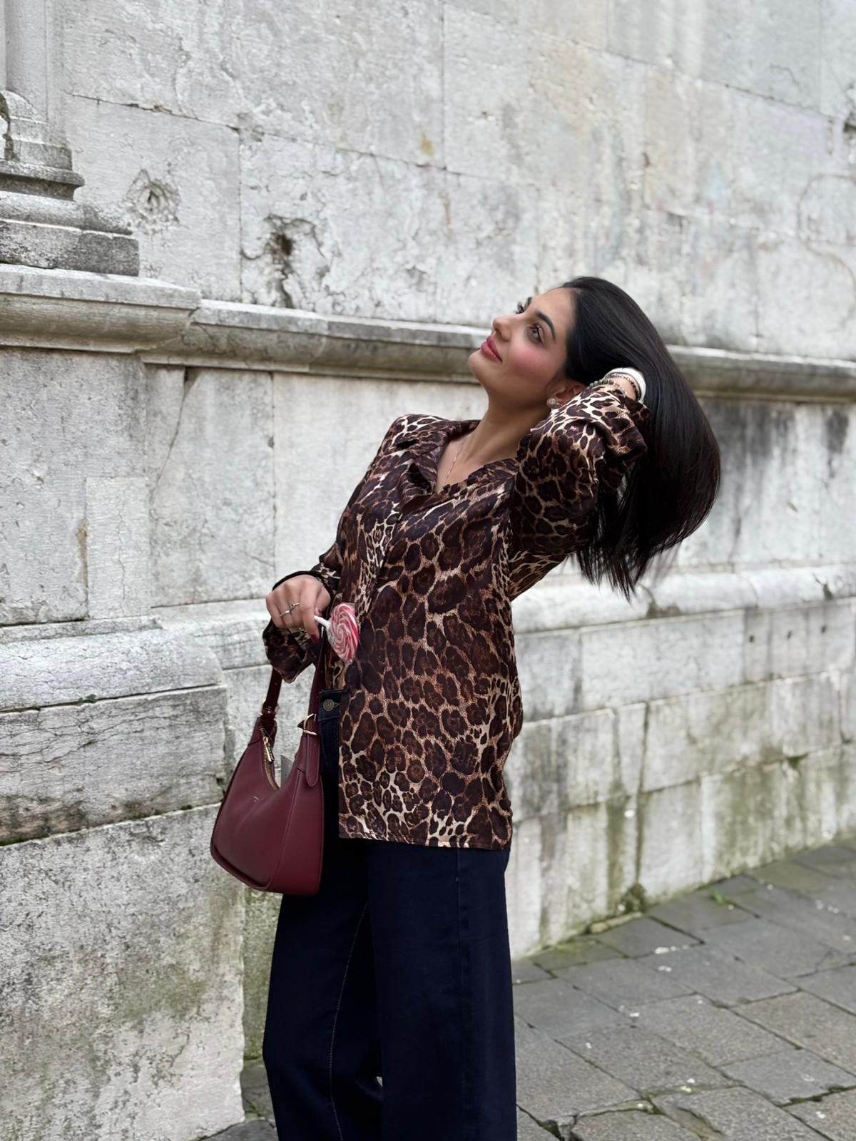 Camicia raso fantasia Animalier - immagine 2