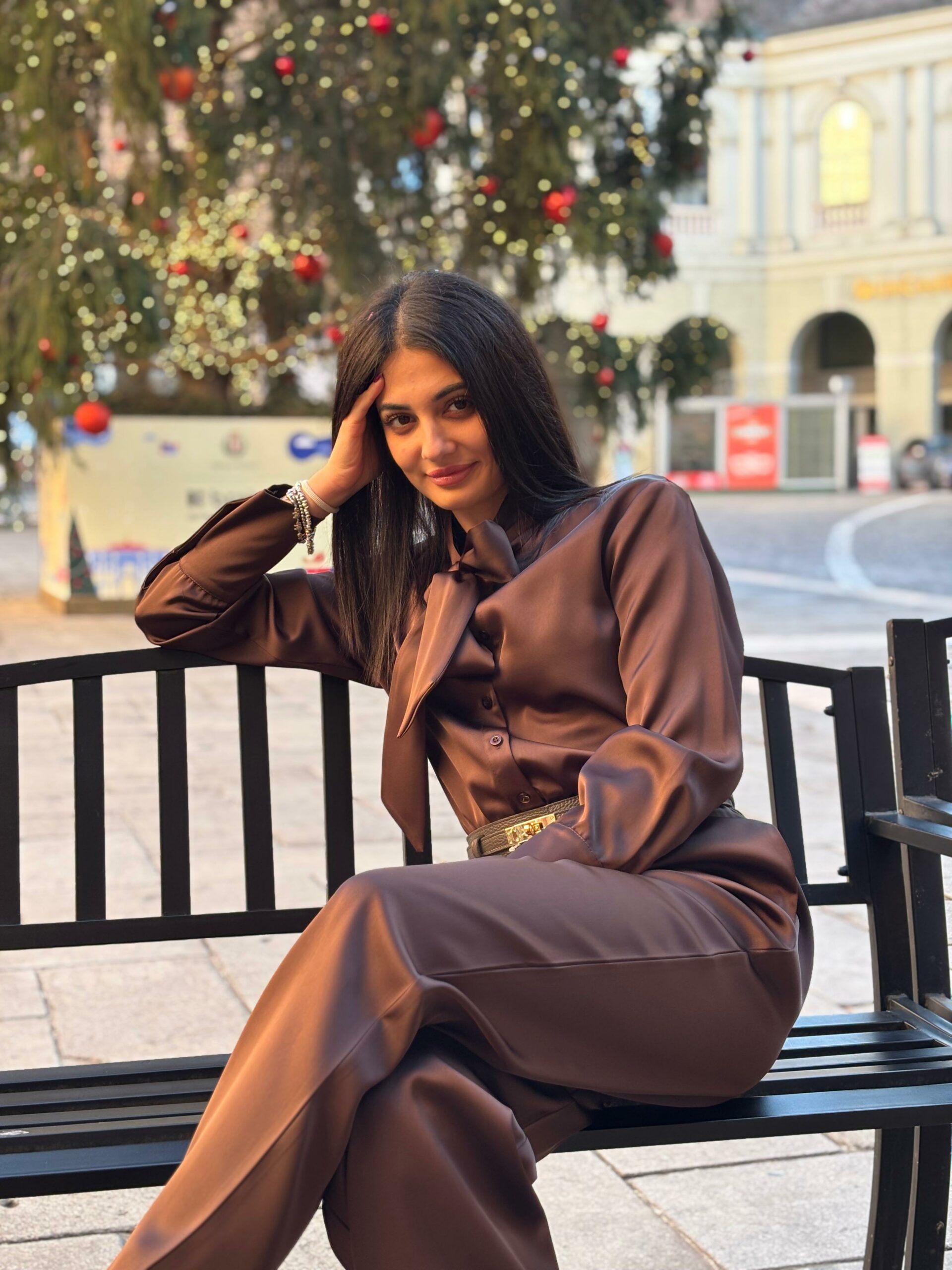 Tuta raso lacci - immagine 3