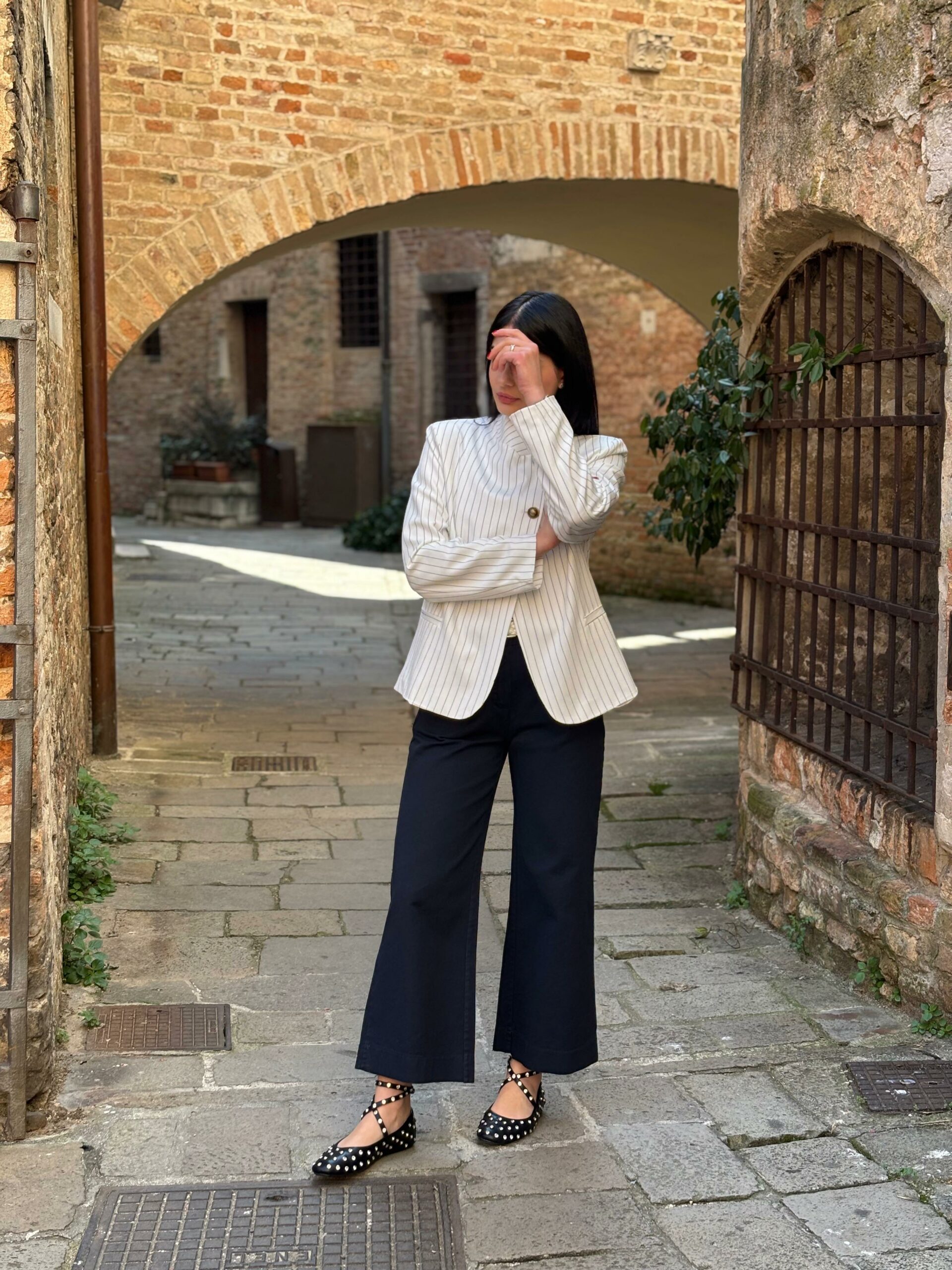 Giacca elasticizzata gessata obliqua - immagine 3