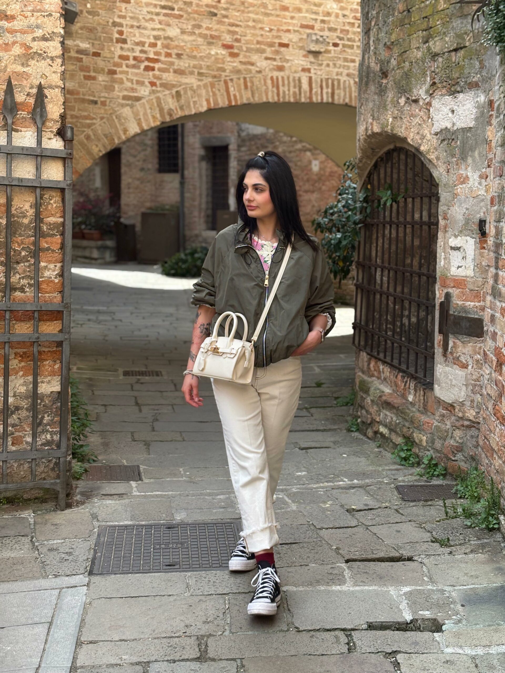 Giubbino Impermeabile interno pizzo - immagine 4